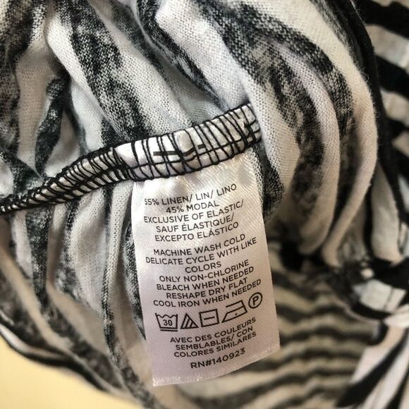 Loft Striped Knotted Muscle T-Shirt - Picture 5 of 5